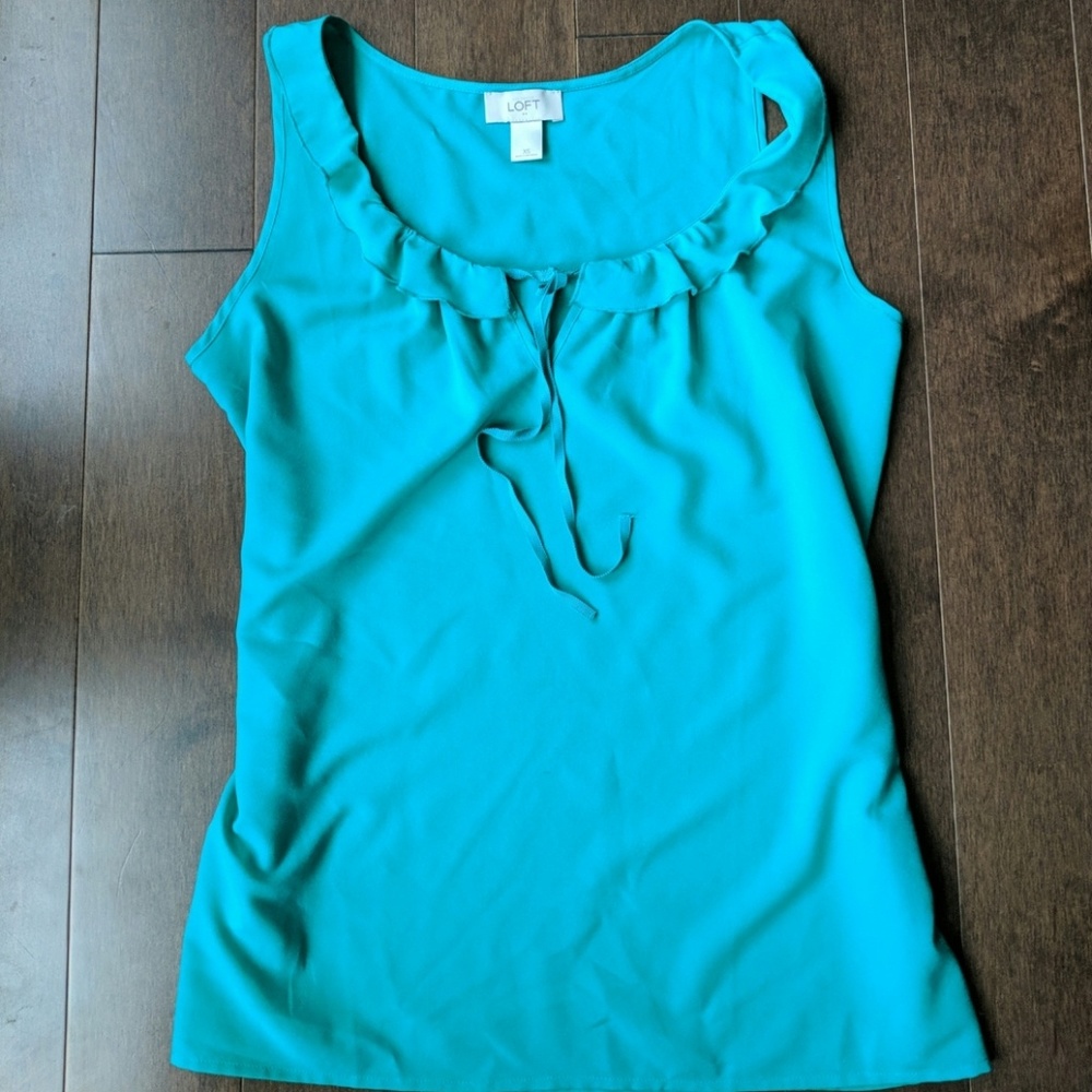 Loft Emerald Top NWOT
